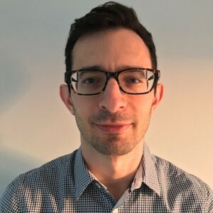 head shot of dr. hector georgiou