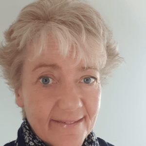 headshot of dee durham